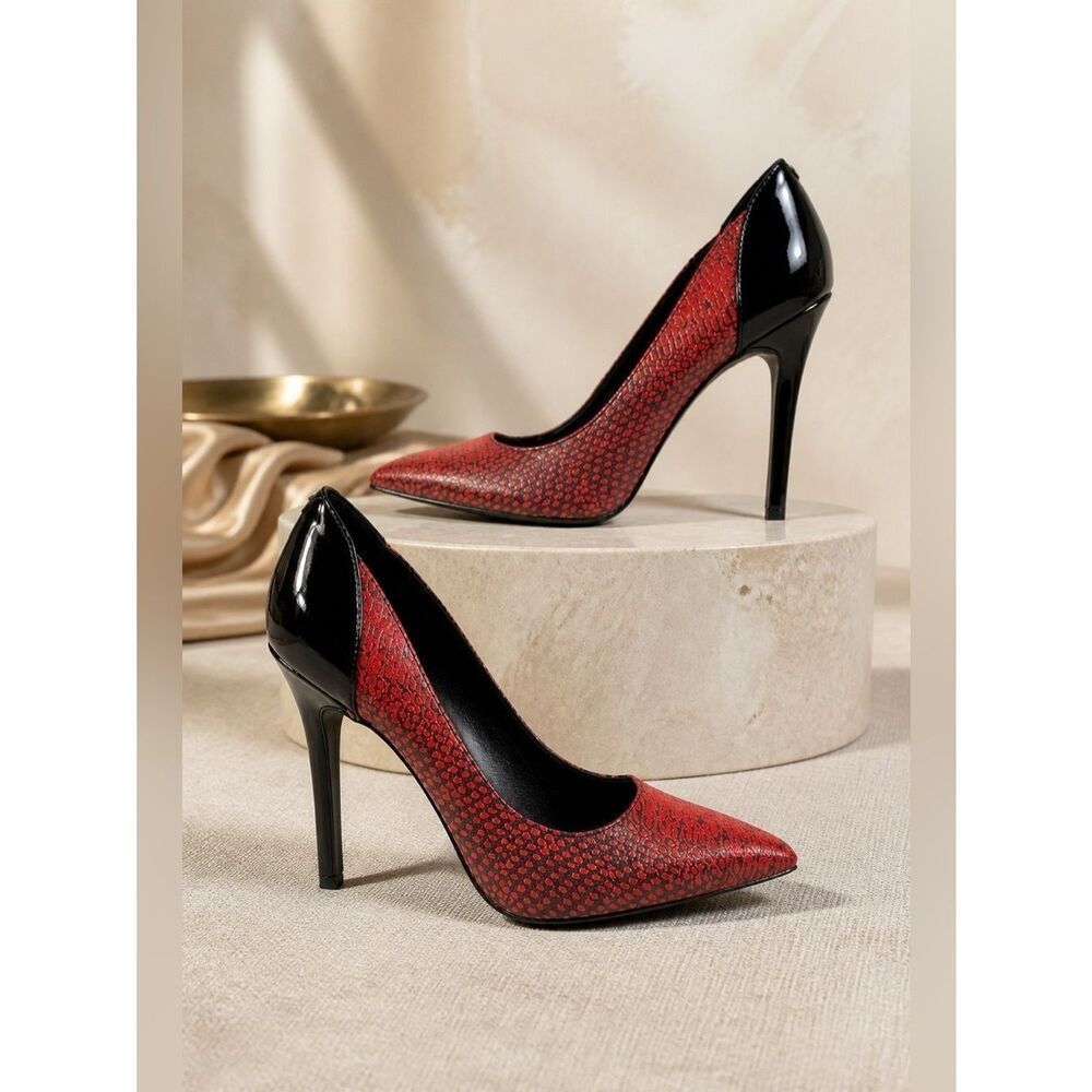 G BY GUESS RED AND BLACK MOSAIC WITH BLACK PATENT LEATHER 4.5” HEELS SIZE 9.5